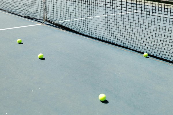 Vélo électrique pas cher : le rockrider e-actv 100 en action